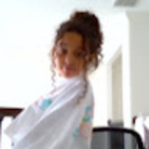 Meet your Posher, Camila